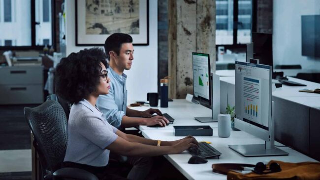 Sicherheit ohne Stillstand: Wer gibt das Firmware-Update frei?